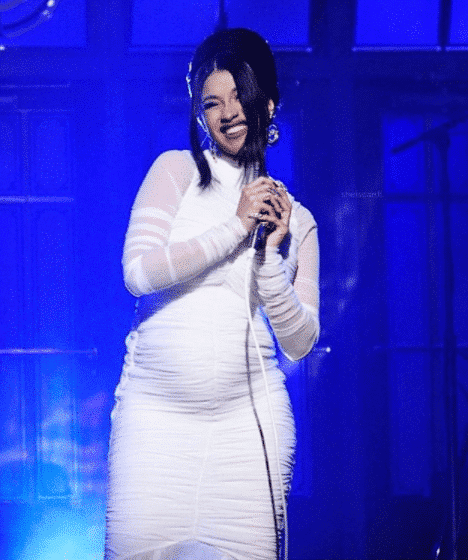 See the baby bump on Cardi B as she is expecting a baby girl
