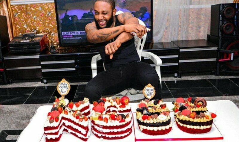 Kcee shows of his lovely 38th birthday cake which will make you drool 