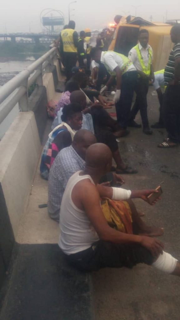 22 passengers almost fell into the lagoon as bus somersaulted on 3rd mainland bridge