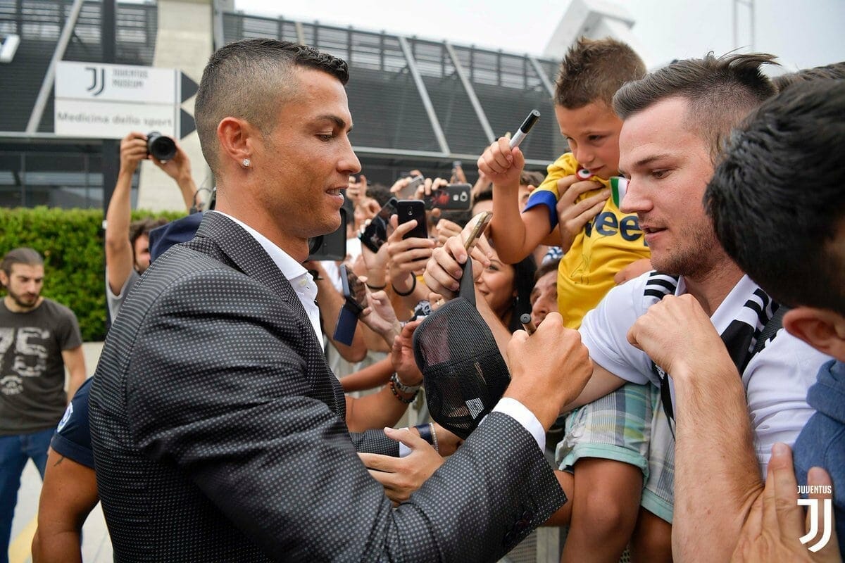 Ronaldo makes Juventus fans go gaga as he undergoes his medicals