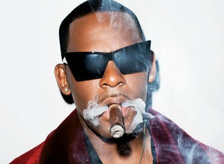 R. Kelly accused of sending his nude photos to a 17 yr old boy