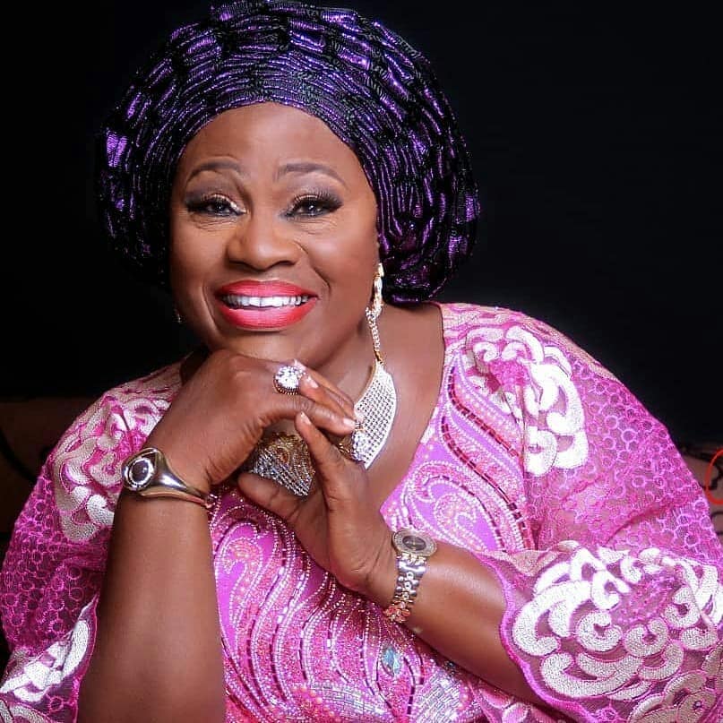 Iya Rainbow reveals how a suitor ran away after seeing her five children
