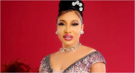 onto Dikeh and her late mother