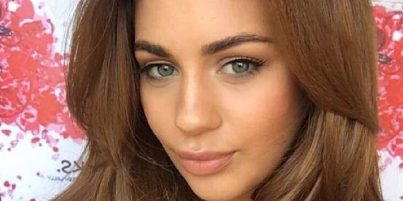 Holly Peers’ biography: age, parents, career, relationship