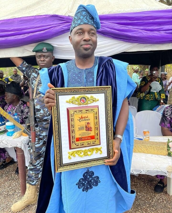 Kazim Adeoti revives an award of excellency