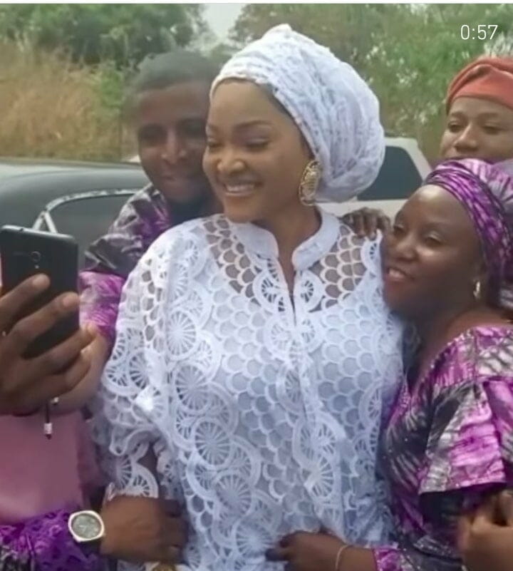 Mercy Aigbe visits Oro Town