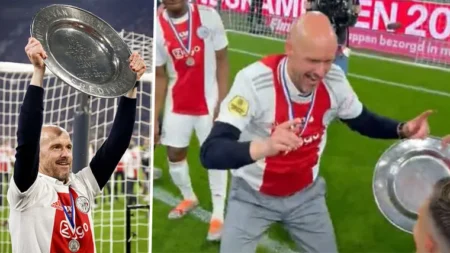 Erik Ten Hag's Ajax crush Heerenveen 5-0 to win Eredivisie title