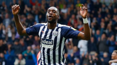 Nigeria's Semi Ajayi signs 3 year contract extension with West Brom