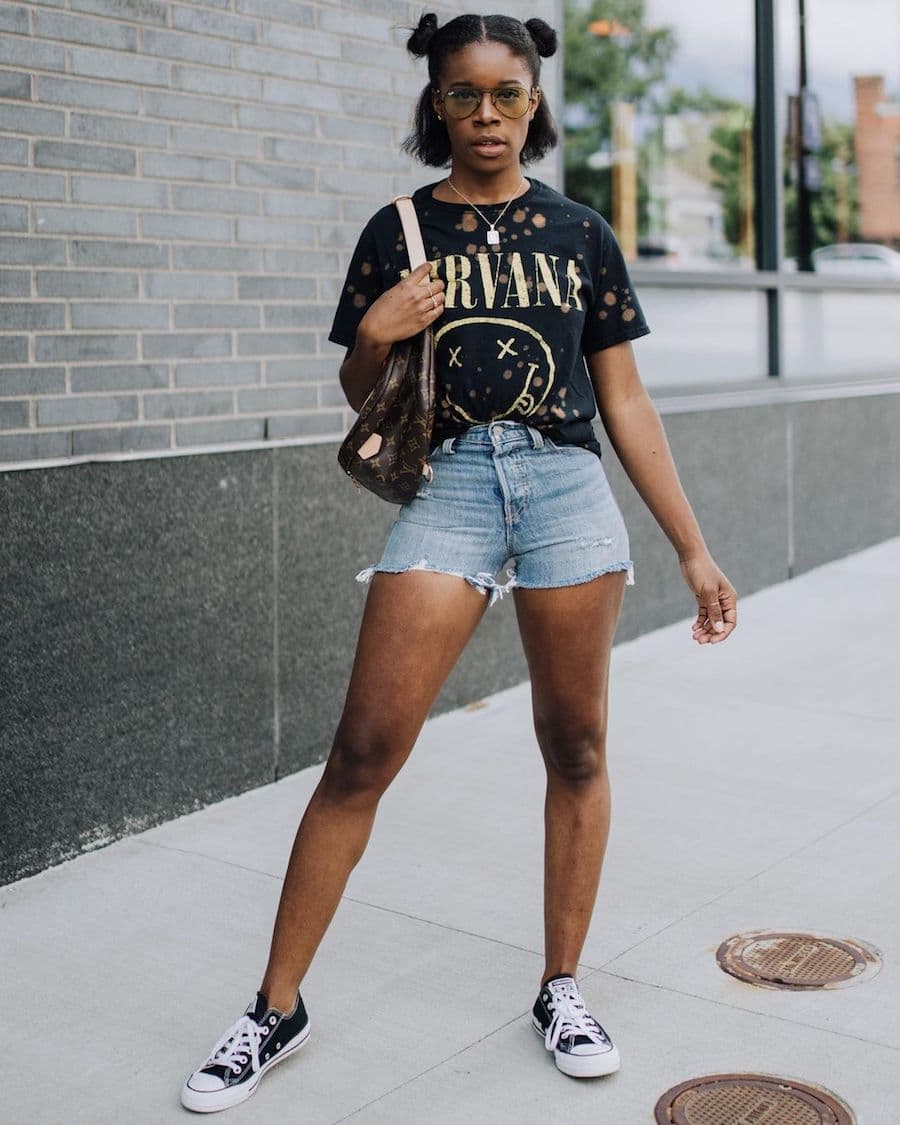 Ways to Wear Your Favorite Graphic T-Shirt