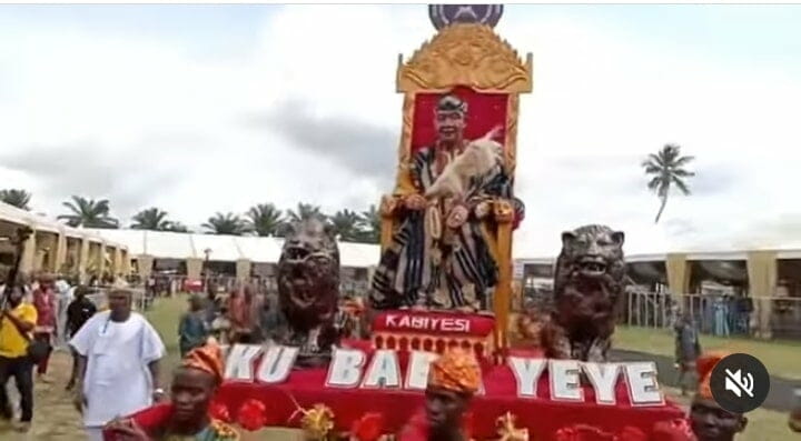 Alaafin of Oyo’s ‘appearance’ at his celebrationof life, sparks reactions