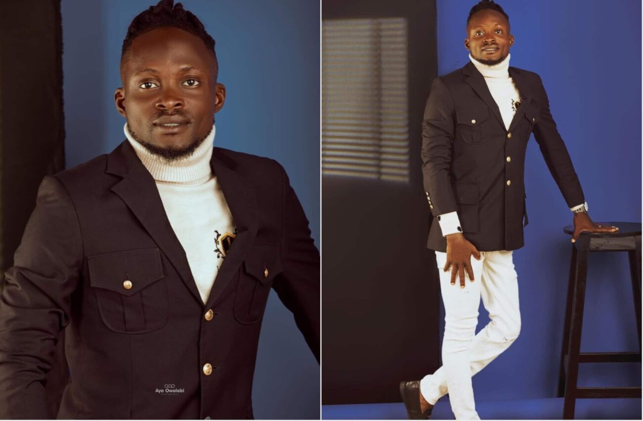 Jigan BabaOja shows off his cash gifts