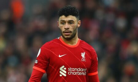Alex Oxlade-Chamberlain: Liverpool ready to sell player as price tag revealed
