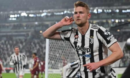 Matthijs de Ligt: Chelsea join Man United in race to sign highly-rated Juventus star
