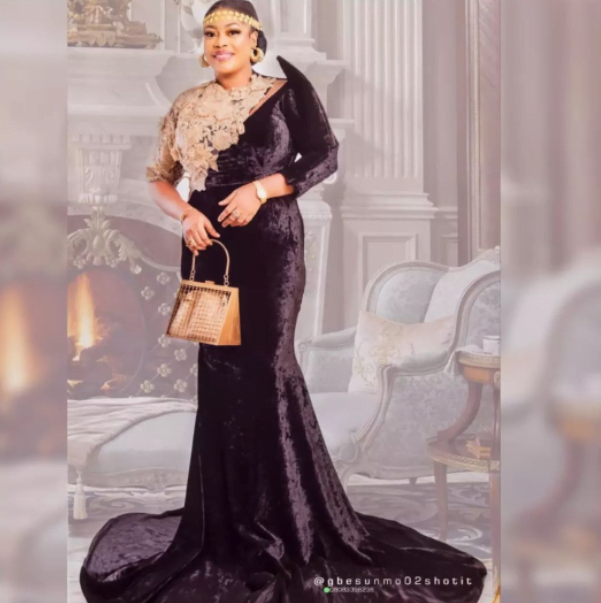 Bimbo Akinsanya's photographer gives her fake hips to stop her from undergoing surgery