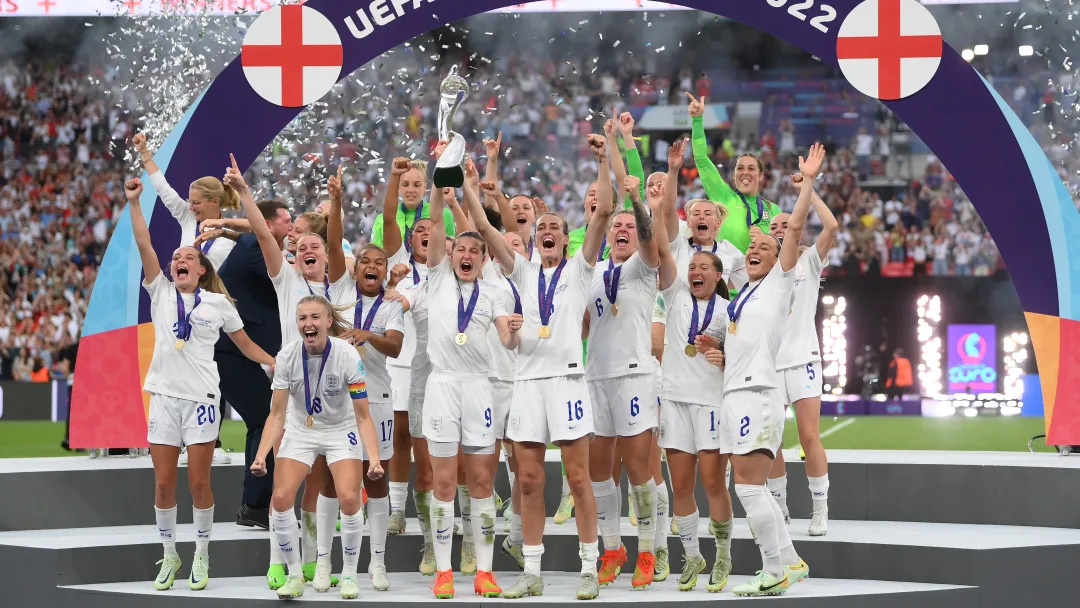 Euro 2022: Chloe Kelly leads England to victory as Lionesses beat Germany to clinch title thumbnail
