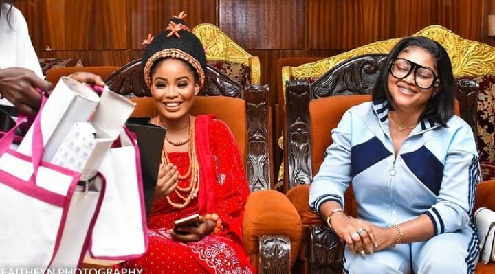 Mercy Aigbe visits Oba of Benin Palace