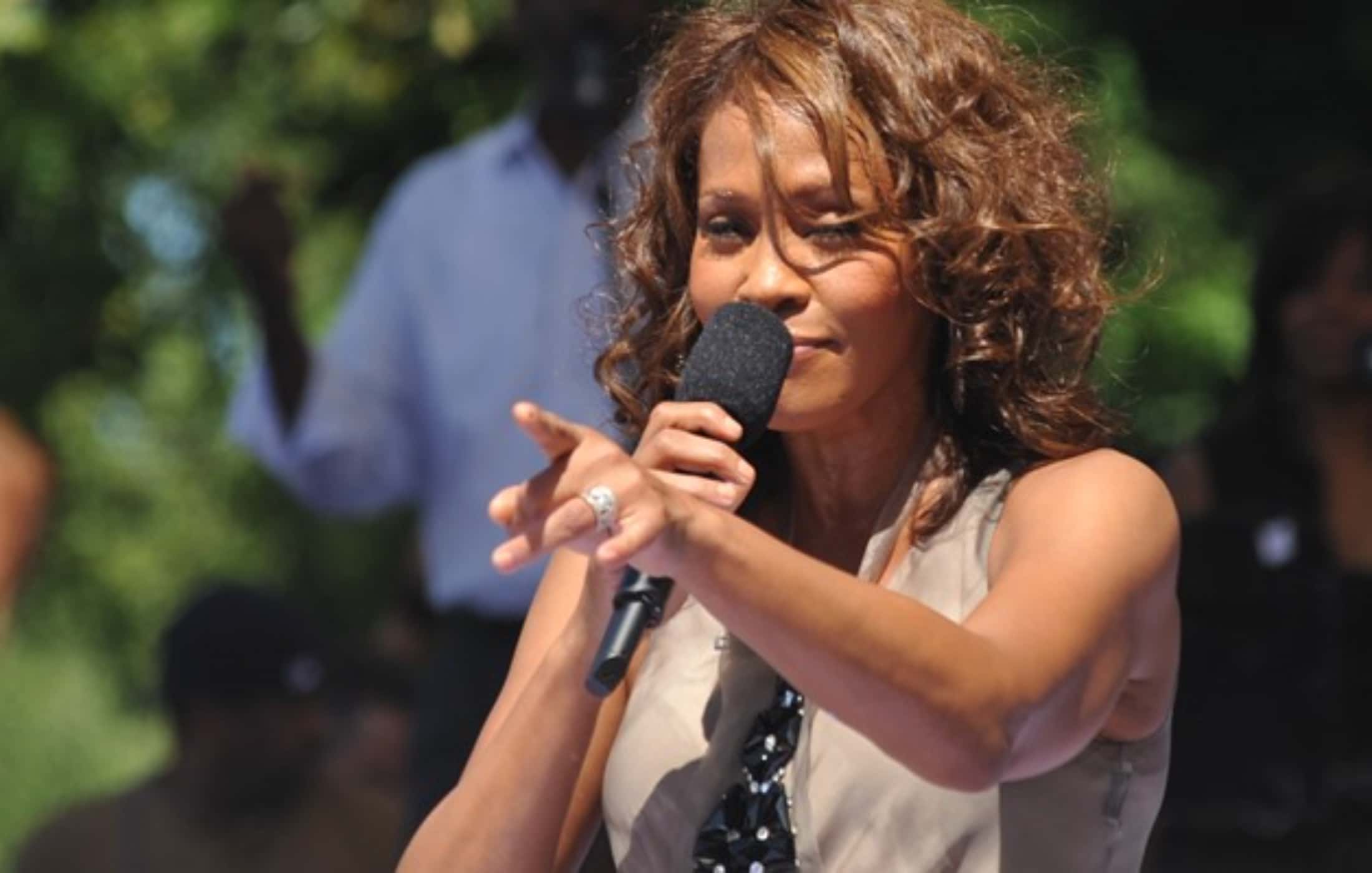 Whitney Houston net worth, age, wiki, family, biography and latest