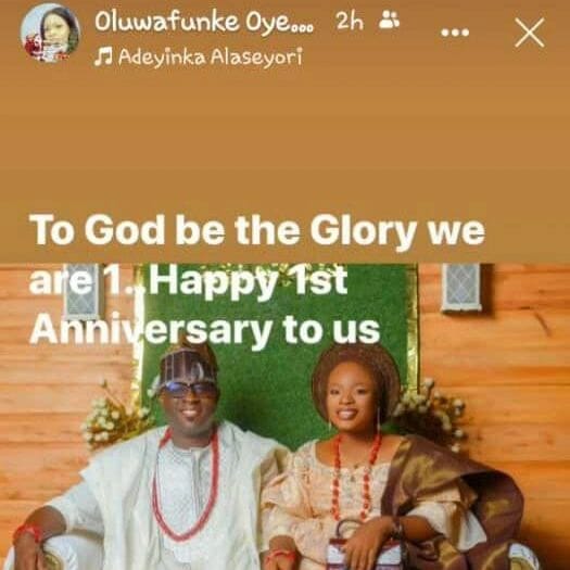 Photo by GISTLOVERSBLOG on April 20 2023. May be an image of 2 people and text that says Oluwafunke Oye. 2h J Adeyinka Alaseyori To God be the Glory we we are1 Happy 1st Anniversary to us