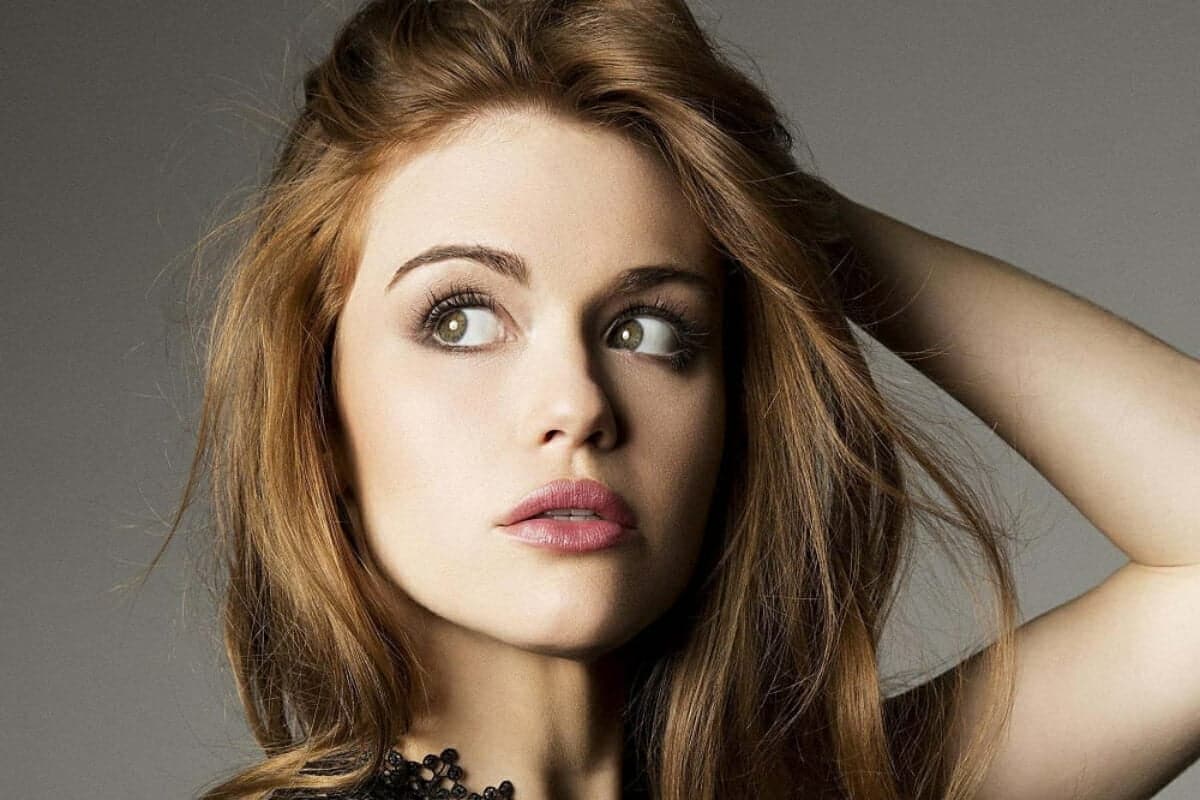 10. Holland Roden's Blonde Hair: Celebrity Inspiration for Your Next Hair Color Change - wide 10