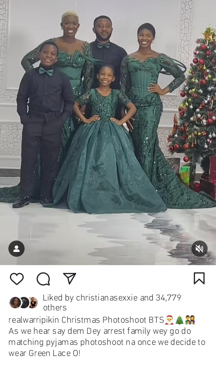 Warri Pikin adorable family Christmas shoot
