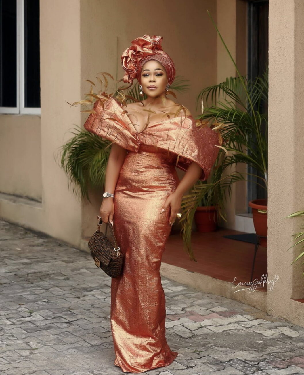 Shaffy Bello stuns in gorgeous outfit with feather designs.
